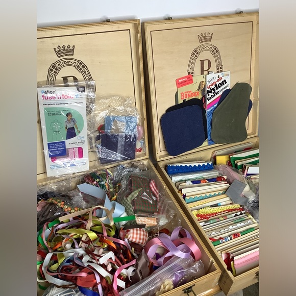 Large Lot of Vintage Sewing Trims and Ribbons For Sewing And Crafts - Picture 2 of 6